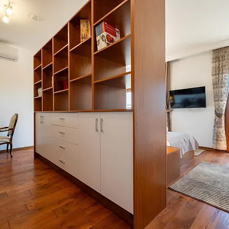 Presidente Apartment *